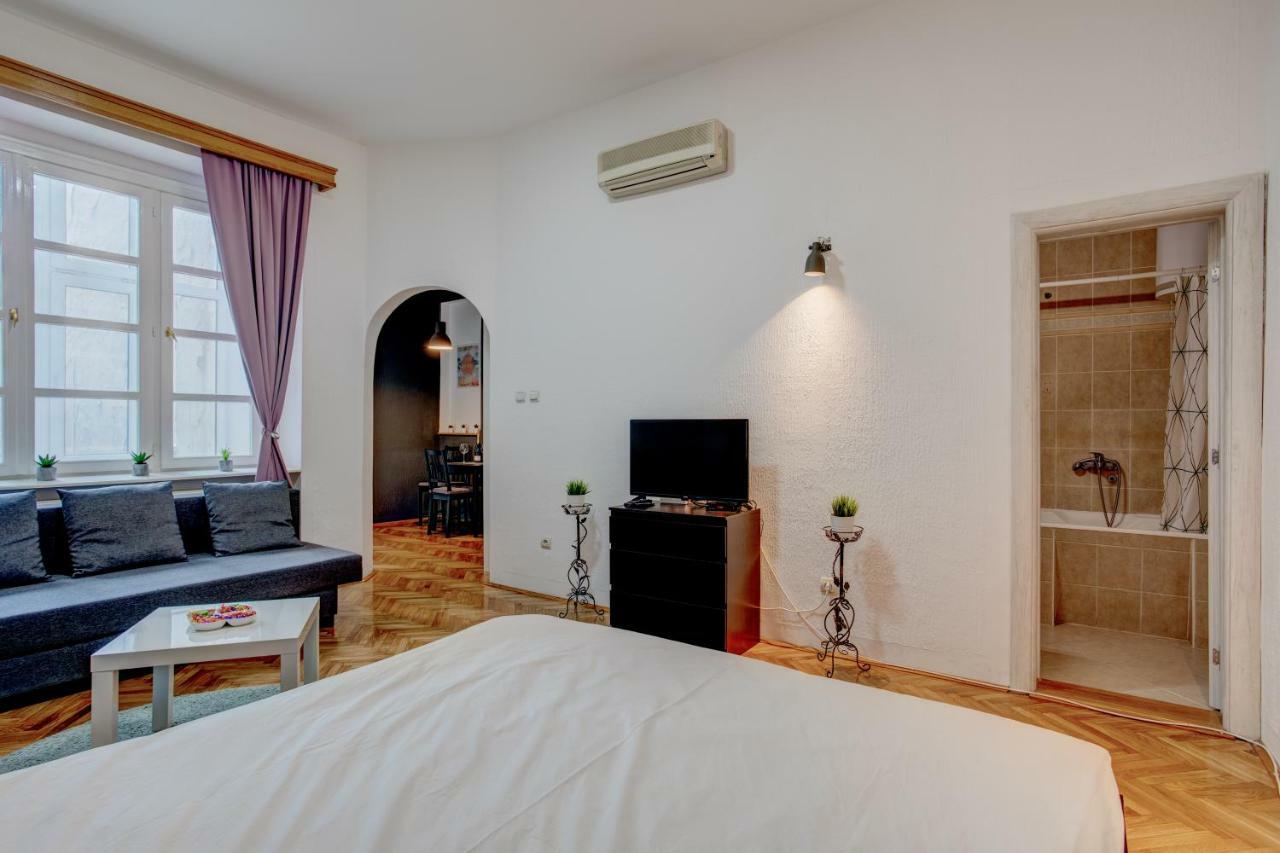 Dora Apartment Belgrado Exterior foto